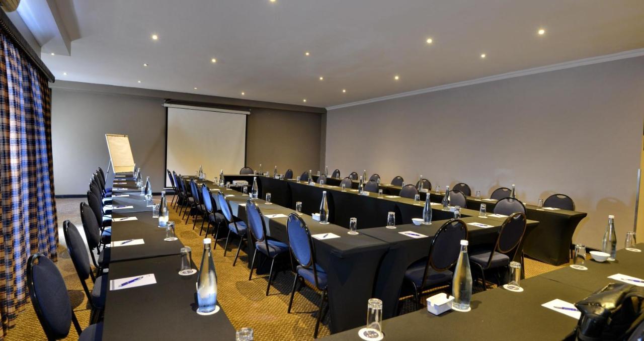 Anew Hotel Highveld Emalahleni Exterior foto