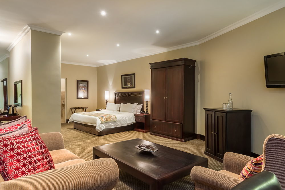 Anew Hotel Highveld Emalahleni Exterior foto